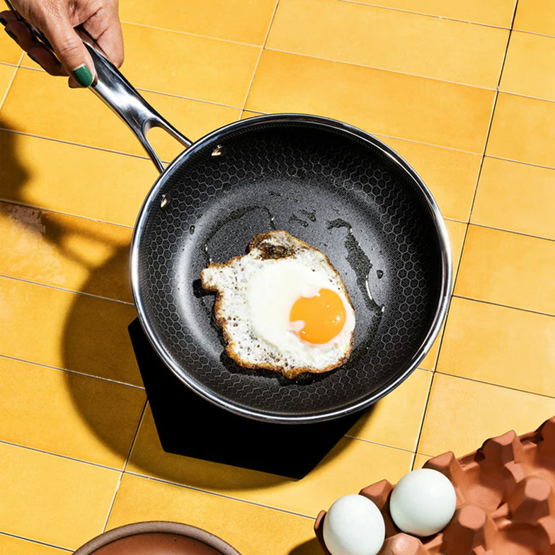 Hybrid Fry Pan with Lid, 7" - Image 3